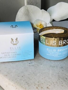 Ellis Brooklyn Blue Moisturizer